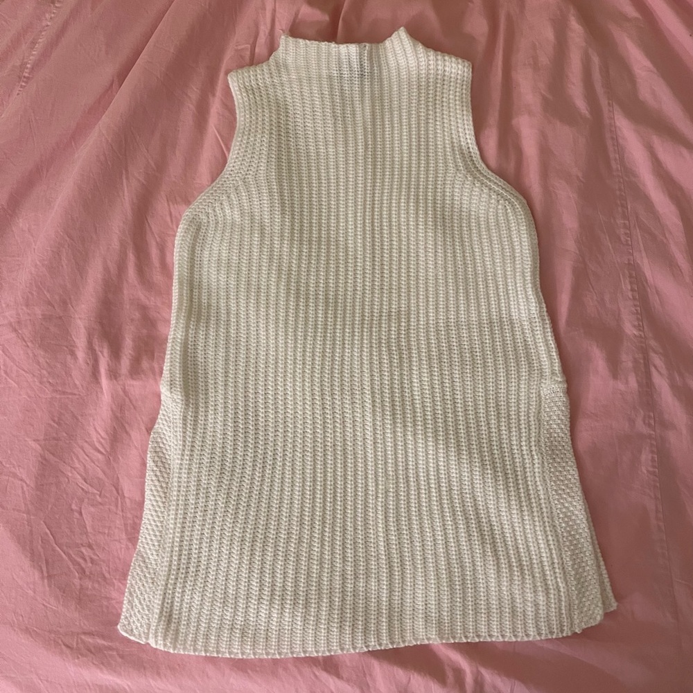 Knit Vest - Picture 2 of 3